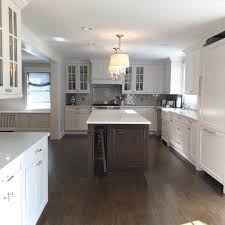 These kitchen cabinet doors are unfinished, and ready to be stained or painted, depending on the wood species that you choose. China Classic Glass Shaker Door Kitchen Cabinets China Kitchen Cabinets Kitchen Furniture