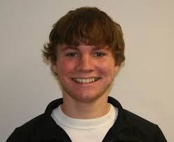 Men's Tennis Team Splits Duals at Luther