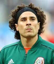 Он играет на позиции вратарь. Guillermo Ochoa Spielerprofil Fussballdaten
