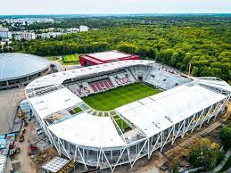 Stadion miejski w łodzi stadion miejski pomieści 16.500 widzów, będzie posiadał naturalną murawę oraz całkowicie zadaszone trybuny. Stadion Lks Im Wladyslawa Krola Juz Prawie Gotowy Najnowsze Zdjecia Gol24