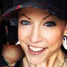 Robyn Barnett (@rostrobyn) • Instagram photos and videos