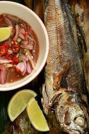 Lihat juga resep sup ikan kembung super simpel yumih enak lainnya. Masam Manis Air Asam Dan Ikan Caru Bakar Nyonya Food Malay Food Malaysian Food