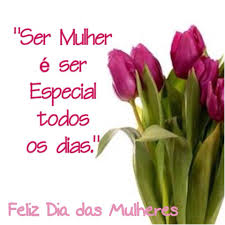 Vocês podem tentar chamar a gente de histéricas o quanto vocês quiserem, e a gente vai continuar falando do jeito que achar que temos de falar. Facebook