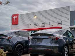 Fatal crashes expose the dangers of Tesla's Autopilot