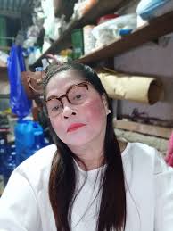 Selfie first 🤣 before go to church weekly meeting 💚🤍❤️