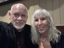 Frank Mueller's Instagram, Twitter & Facebook