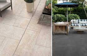 Du parquet en céramique , c'est des carreaux muraux ou de sol avec des motifs en bois digitaux, disponibles en plusieurs largeurs, longueurs et formats. Ceramique Exterieur Chic Durable Et Abordable Deco Surfaces Deco Surfaces