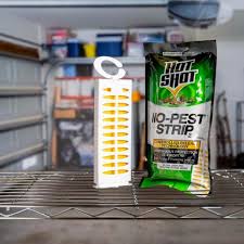 If you need additional information about handing pesticides safely, you can find information on handling and container disposal. Hot Shot 2 29 Oz No Pest Insect Strip Hg 5580 10 The Home Depot