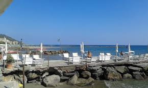 See 74 unbiased reviews of bagni ponterosso, rated 3 of 5 on tripadvisor and ranked #109 of 112 restaurants in diano marina. Splendid Beach Di Emilio Gabban Pub Bar Diano Marina