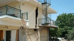Στο πένθος βυθίστηκε η ανδραβίδα από τον πρόωρο και αιφνίδιο χαμό της δήμητρας αγραπίδη. Andrabida Akatallhla To Ena Trito Twn Ktiriwn Meta Toys Seismoys