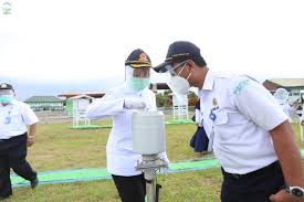Bmkg ahmad yani semarang memprediksi selama tiga hari ke depan sejumlah wilayah jawa tengah bakal dilanda cuaca ekstrim dan hujan lebat. Hadapi Libur Natal Dan Tahun Baru 2021 Kepala Bmkg Tinjau Kesiapan Aloptama Di Wilayah Semarang Bmkg