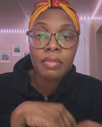 Kalandra Williams's Instagram, Twitter & Facebook