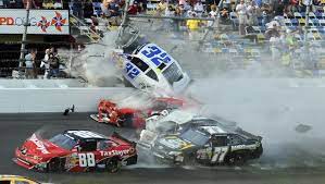 Watch free nascar live streamings. Fans Conditions Upgraded After Scary Crash At Daytona