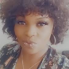 Dede Boone's Instagram, Twitter & Facebook