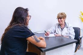 Dra. Sandra Severino Matos (Especialista em Ginecologia) Cuida da saúde da  mulher em todas as etapas da vida. O especialista atua na prevenção e no  tratamento de diversas doenças, além de contribuir