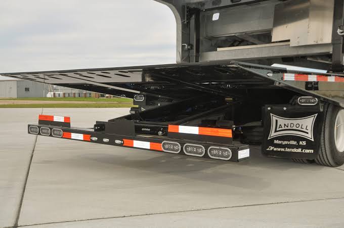 Landoll 455A-48 Traveling Axle Trailer