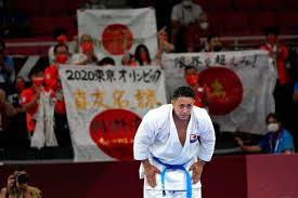 空手 (karate, karate) +‎ 道 (dō, way). L0pehzyqol5sam