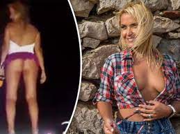 Naked news presenter twerks booty for screaming crowds in UNSEEN candid  camera clip 