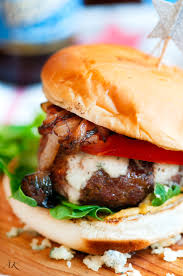 Leaving the pan uncovered, cook the first side for 30 minutes, then flip and cook the other side for another 15 minutes. Caramelized Onion Blue Cheese Burgers Aberdeen S Kitchen