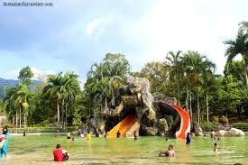Hot springs, sungai klah covered by lush forest tranquility, surrounded by rolling hills and clear streams.with an area of 6.5 hectares, you can enjoy a wonderful view of oil palm plantation and durian orchard, while relaxing in the area. Felda Residence Hot Springs At Perak Malaysia