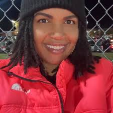 Is it cheaper to book a trip to Atlantis through Carnival or independently?