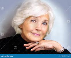 3,208 Photos de Mamie Black