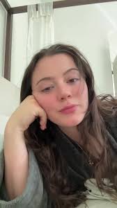 Cuddle Day Vibes with Bella Kami's 'Rock Your Body'