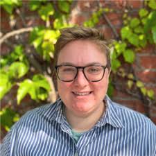 Two UW graduate students selected for the 2023 NMFS–Sea Grant Joint  Fellowship