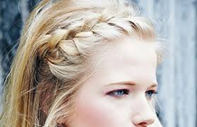 Check spelling or type a new query. 10 Idees De Coiffure Pour Laisser Pousser Sa Frange Par Mademoiselle Farfalle