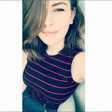 Jasmine Booth's Instagram, Twitter & Facebook