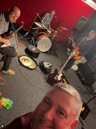 The MiddleTones' supersonic journey continues from Formula 1, to Oasis at  Wembley … and now Dubai