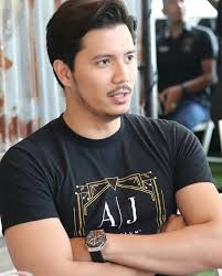 Fattah dan fazura juga memberitahu tidak akan mengambil masa yang terlalu lama untuk mengadakan majlis pernikahan yang mungkin dijangkakan majlis tersebut bakal berlangsung pada penghujung tahun ini. 21 Ide Fattah Amin Pakaian Perkawinan Artis Fotografi