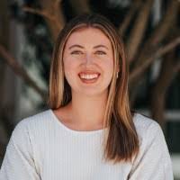 Renee England's Instagram, Twitter & Facebook