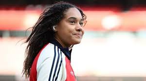 Women's Super League LIVE: Arsenal host Leicester in key game in hand on Man City
