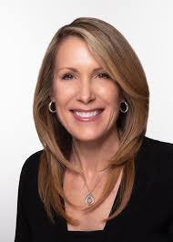 Lisa Lannon's Instagram, Twitter & Facebook