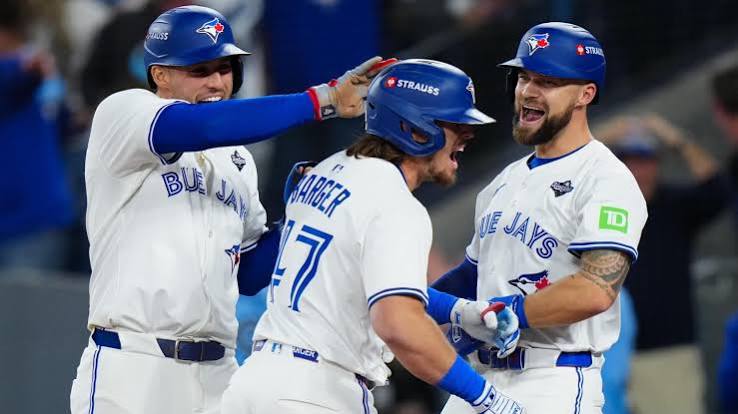MLB World Series Game 1: Toronto Blue Jays beat LA Dodgers 11-4 - BBC Sport