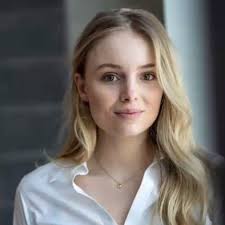 Rebecca Allan's Instagram, Twitter & Facebook