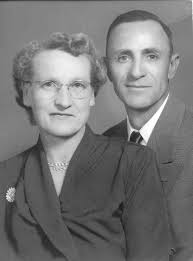 Hilary and Violet Simons Kunz