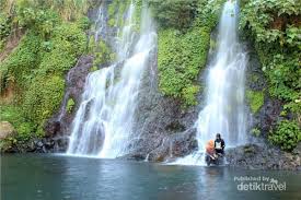 Air Terjun Kembar Di Banyuwangi Yang Mencuri Hati