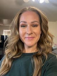 Christa Knight's Instagram, Twitter & Facebook