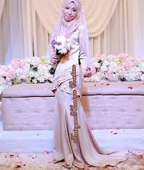 27 baju songket pengantin yang menarik inspirasi busana perkahwinan. Baju Pengantin Baju Nikah Champagne Gold By Fairyna Sharina Couture Wedding Dresses Baju Nikah Dresses