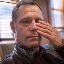 Hey baby, it's me, Jason Beghe, I'm letting you know straight up so there's  no confusion. If you're chatting with anyone else thinking it might be me,  please block them immediately. I