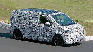 The new volkswagen caravelle replacement is wider than before but designers have used this to help make it look lower and more attractive (according to vw, at least.) the teaser pictures show a people carrier with pretty traditional boxy proportions, so don't expect the new vw to look dramatically different to. Volkswagen T7 Transporter Multivan Phev Snapped Testing On The Nurburgring