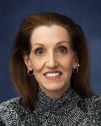 Ann Hetzel's Instagram, Twitter & Facebook