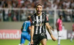 Golazo de lucas pratto a lo messi sao paulo 1 vs atletico mineiro 2 brasileirao. Lucas Pratto Scores For Atletico Mineiro Mundo Albiceleste