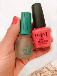 It's a clear gel polish that contains keratin to strengthen, harden and reinforce weak nails. How To Get A Perfect Gel Manicure At Home Without Uv Light Honey We Re Home