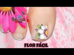 Uñas cortas decoradas con flores nail art paso a paso image size = 640x640 file type = jpg. Decoracion De Unas Para Pie Con Flor Sencilla Y Facil De Hacer Unas Decoradas De Los Pies Youtube