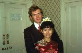 Aung San Suu Kyi The Private Photo Album World News The Guardian