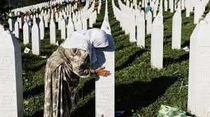 Ратко младић, pronounced râtko mlǎːdit͡ɕ; Urteil Gegen Ratko Mladic Das Massaker Von Srebrenica Wird Immer Noch Geleugnet Archiv