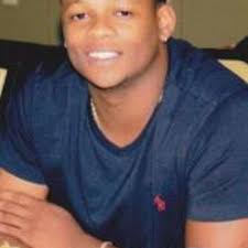 Stream Kenneth Comer music